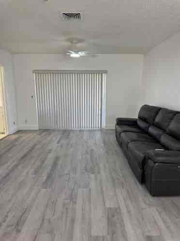 Single room in 4 BR home