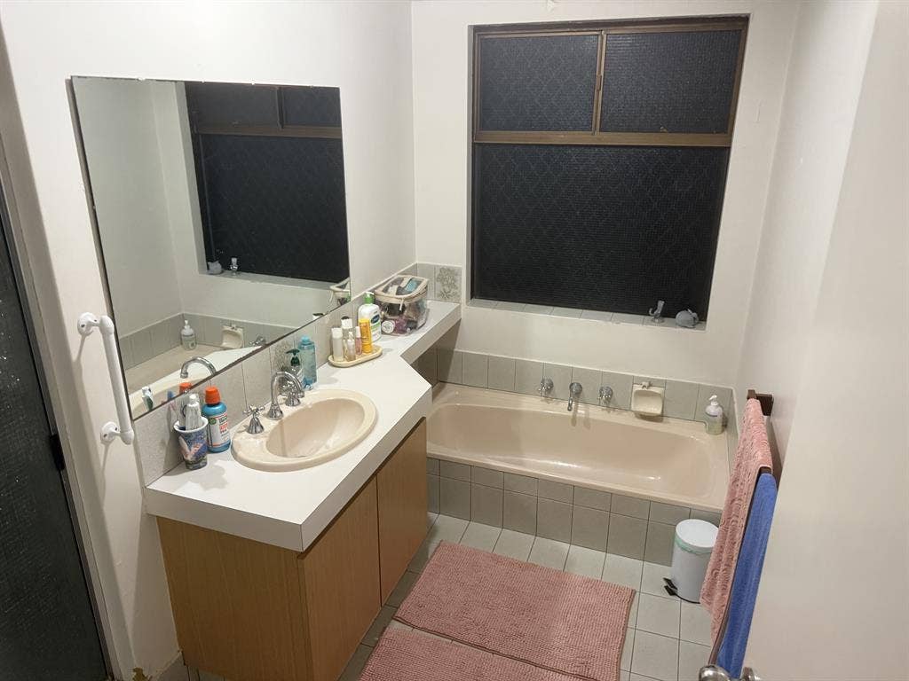Duncraig Room available