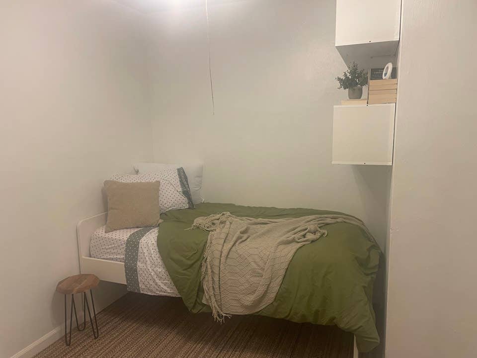 Room for rent for 1 female.