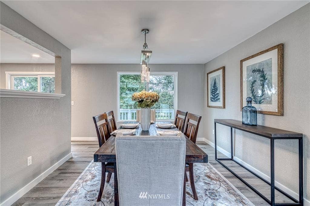 $ - Furnished Private Room