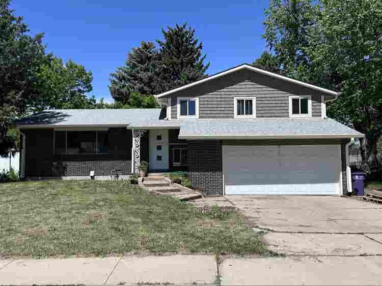 Rooms in Bear Valley Denver