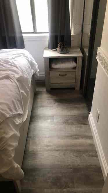 Room in Fontana available