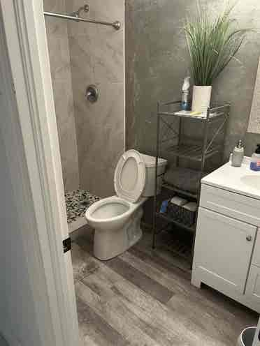 Room in Fontana available