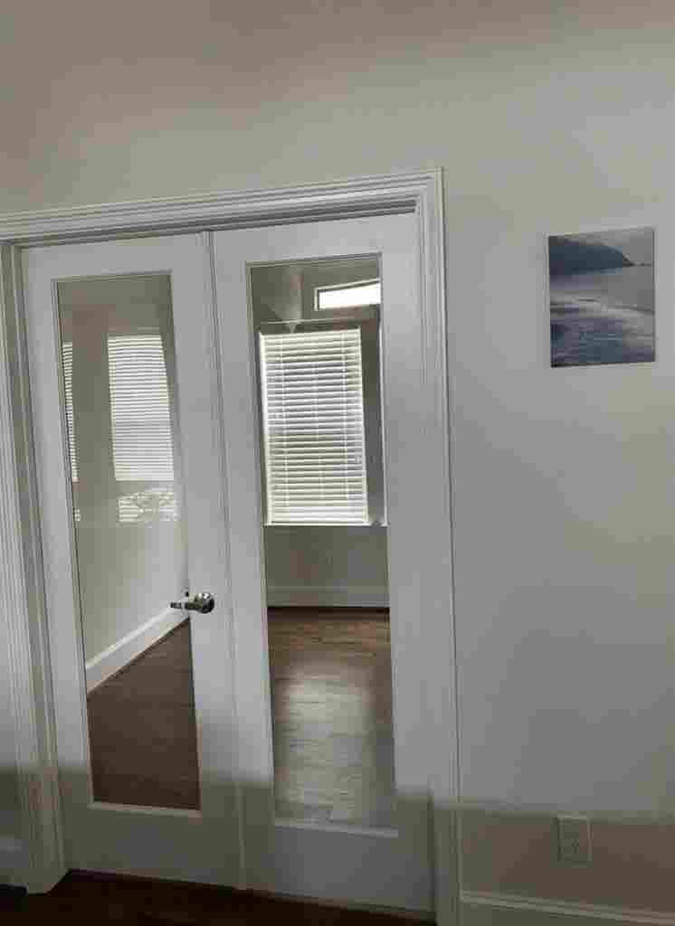 Private room/bath in townhouse