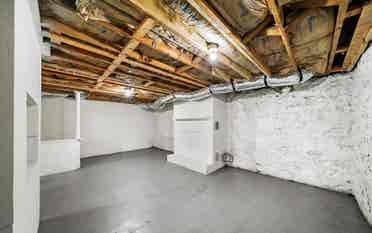 Roommate for a  Home - West End