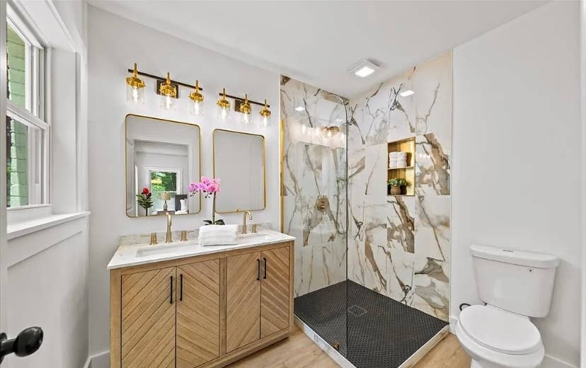 Roommate for a Home - West End