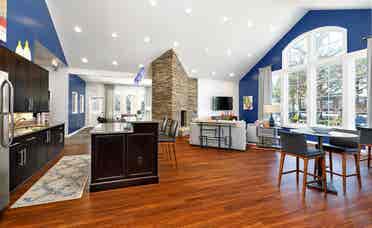 room available in townhome