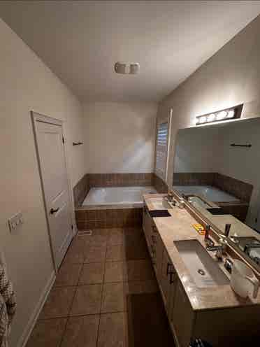 Luxurious Master Bedroom for Rent
