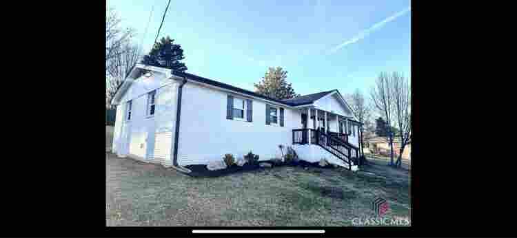 2 Bedrooms available in Dreamhouse