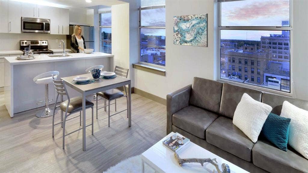 SKY ELEVEN PARK EAST ROOM RENTAL