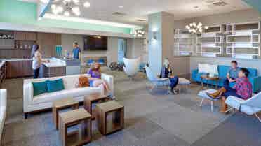 SKY ELEVEN PARK EAST ROOM RENTAL