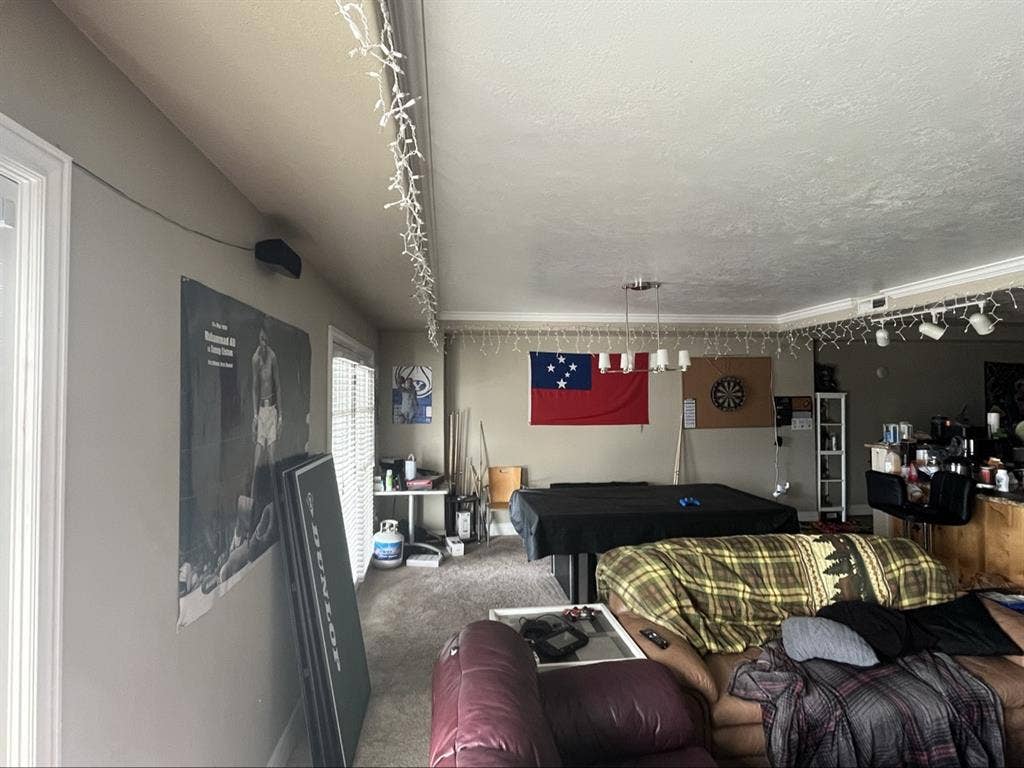 ROOM FOR RENT ASAP!!