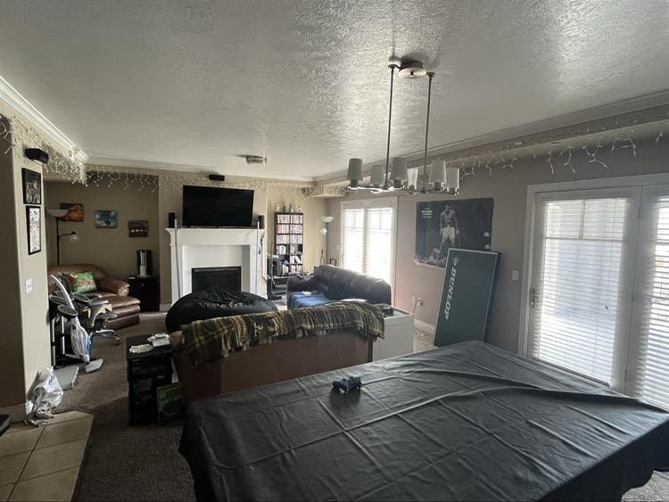 ROOM FOR RENT ASAP!!