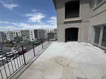 ROOM FOR RENT ASAP!!
