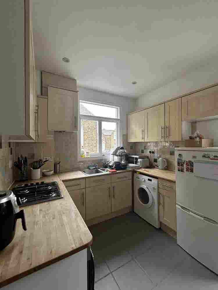 Room in Clapham South from mid Sep