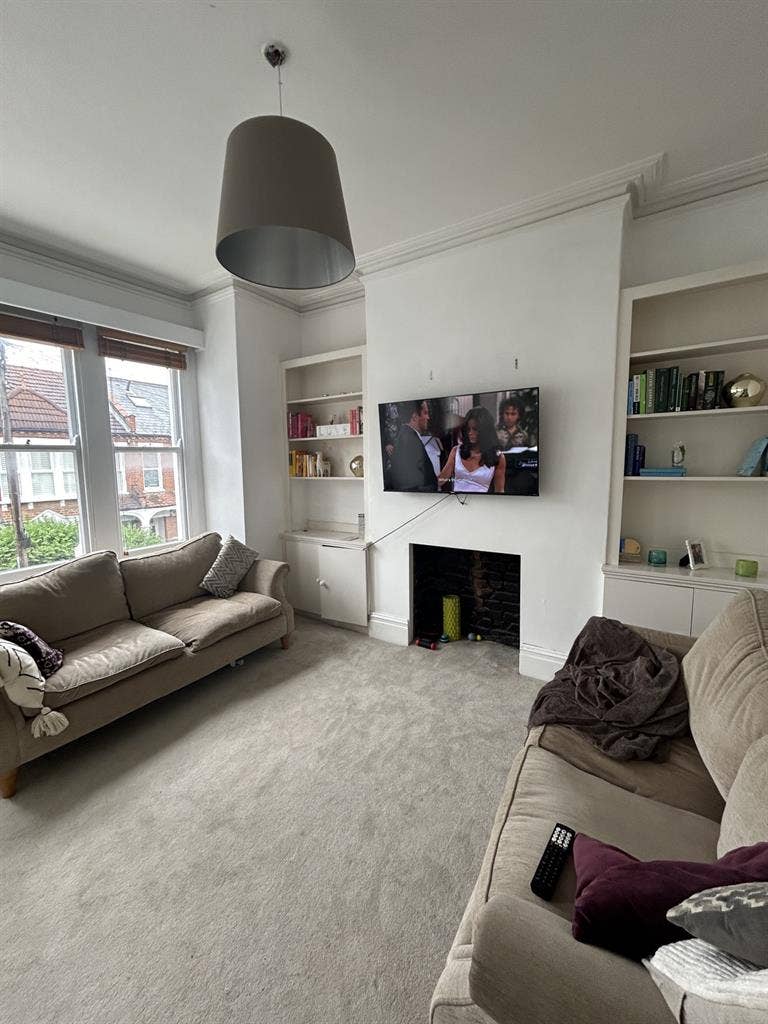 Room in Clapham South from mid Sep