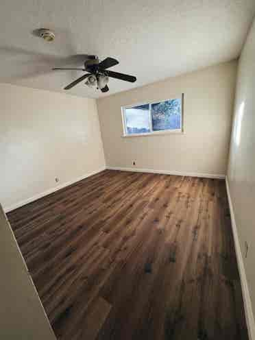 Two rooms available for Aug/Sept.