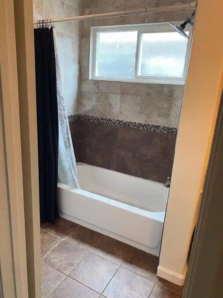 Room available for rent!