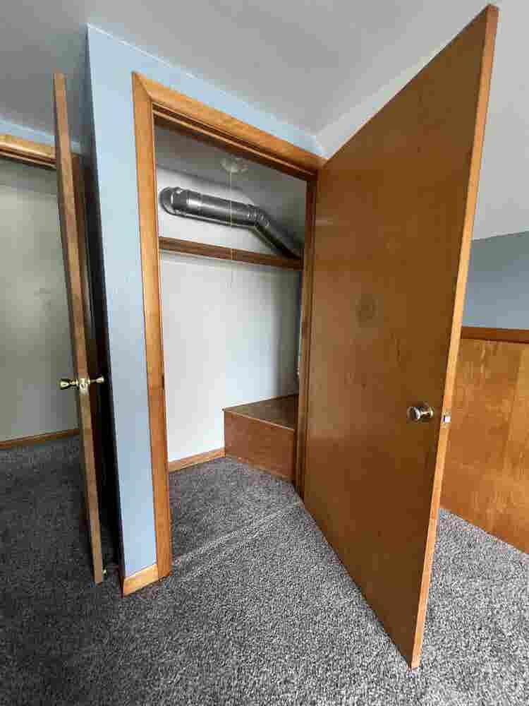 Rooms available near 3 Universities