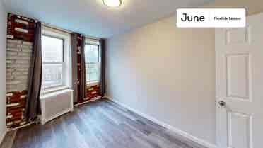 3 BR in New York City
