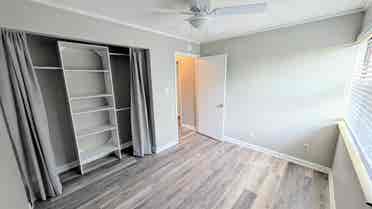 Remodeled 2BR - Walk/Bus to Campus