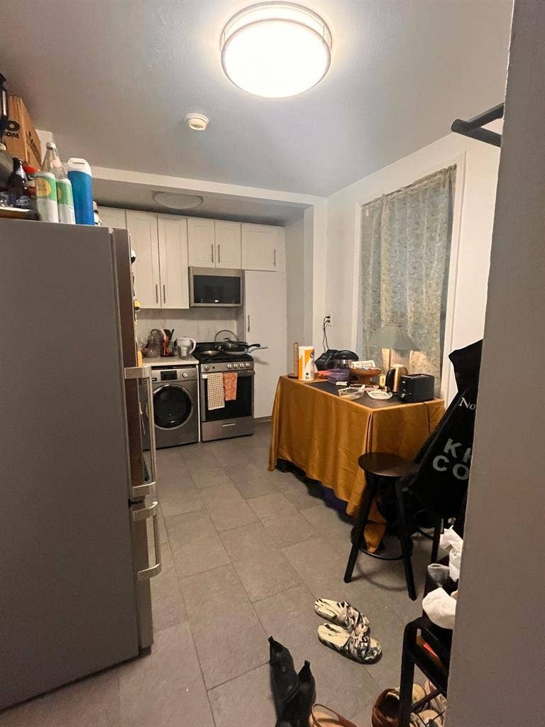 Apt with Washer/Dryer near 6 train