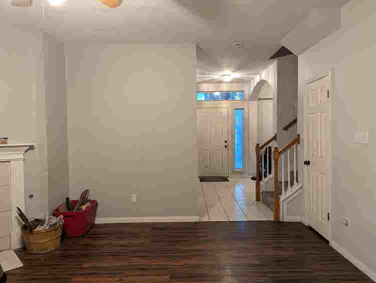 Large room offered in Round Rock