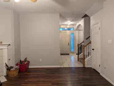 Large room offered in Round Rock