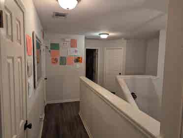 Large room offered in Round Rock