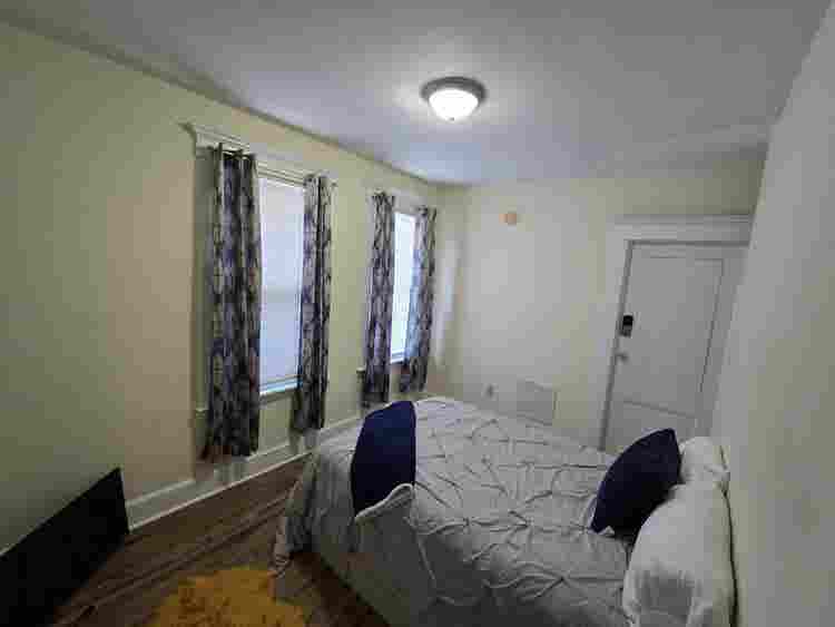 Fully Furnished Room for Rent