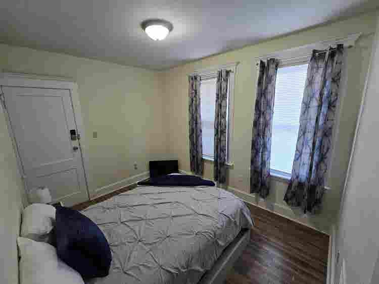 Fully Furnished Room for Rent