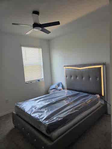ROOM AVAILABLE IN APOPKA
