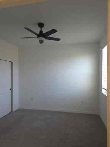ROOM AVAILABLE IN APOPKA