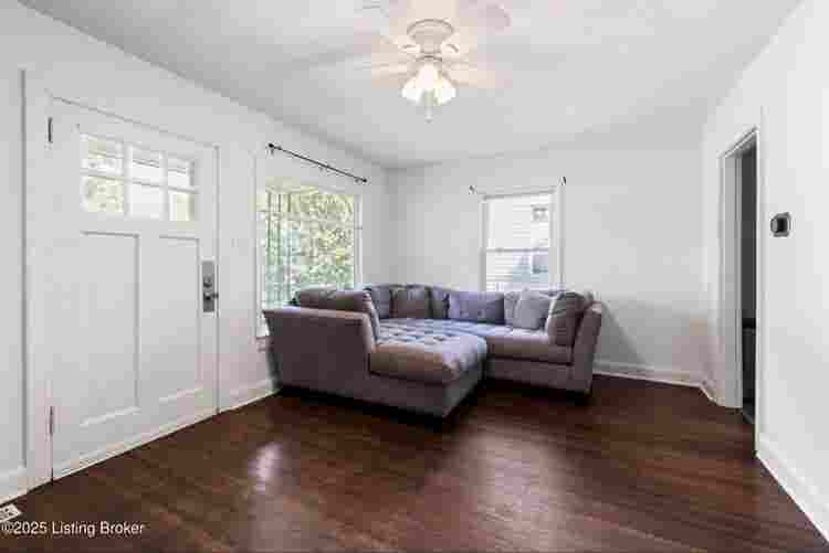 Clean Private Bedroom in Germantown
