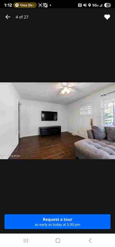 Clean Private Bedroom in Germantown