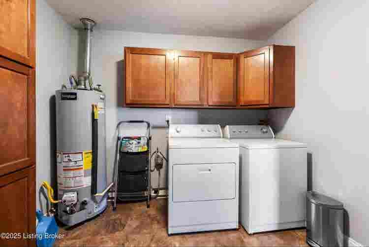 Clean Private Bedroom in Germantown