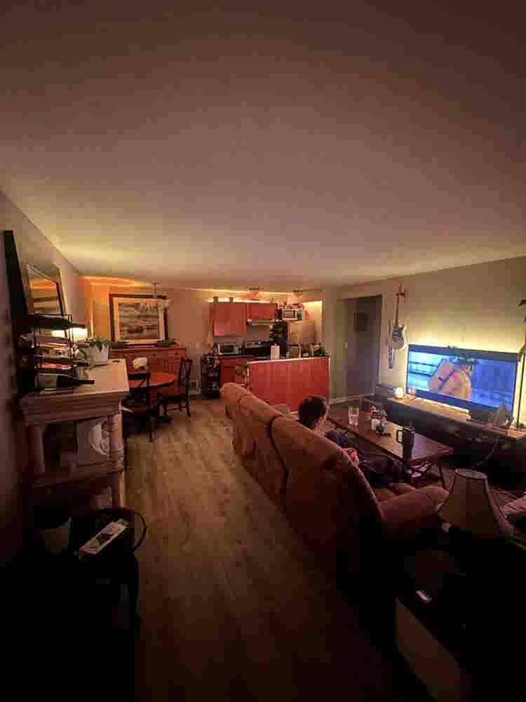square feet, nd floor