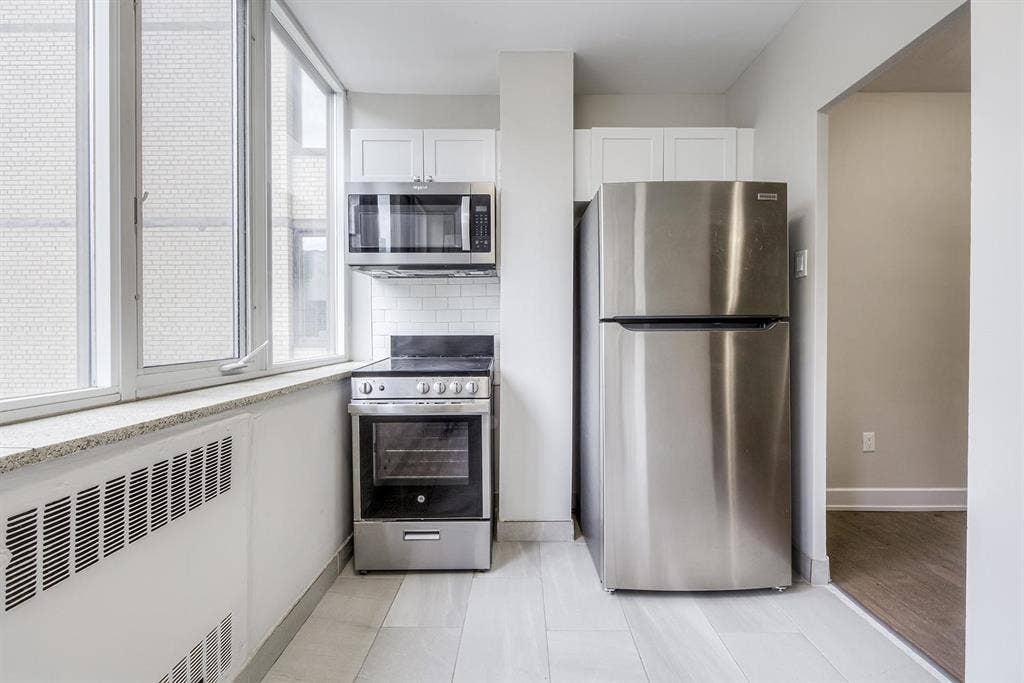 2 Bedroom Apartment - Female Only