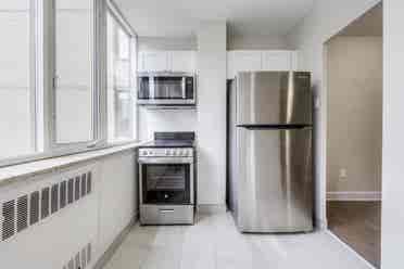 2 Bedroom Apartment - Female Only