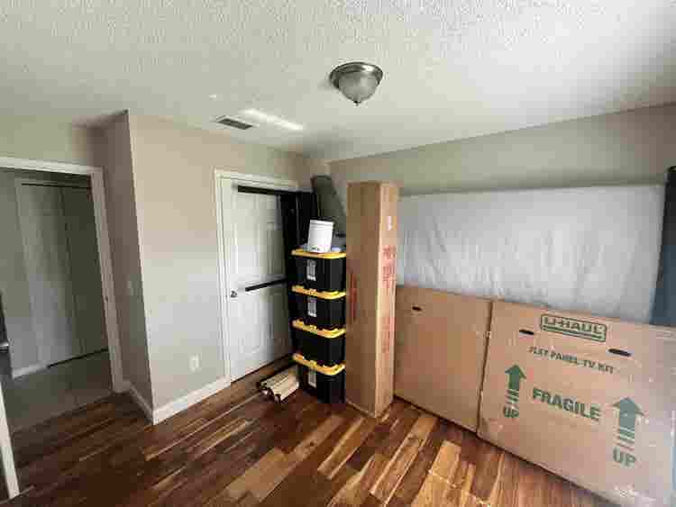Roommate wanted