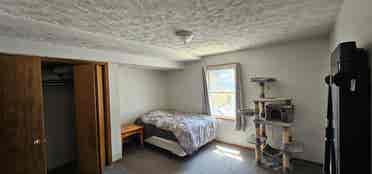 Room in Rockford, MI