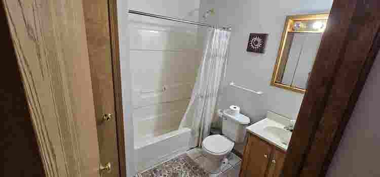 Room in Rockford, MI