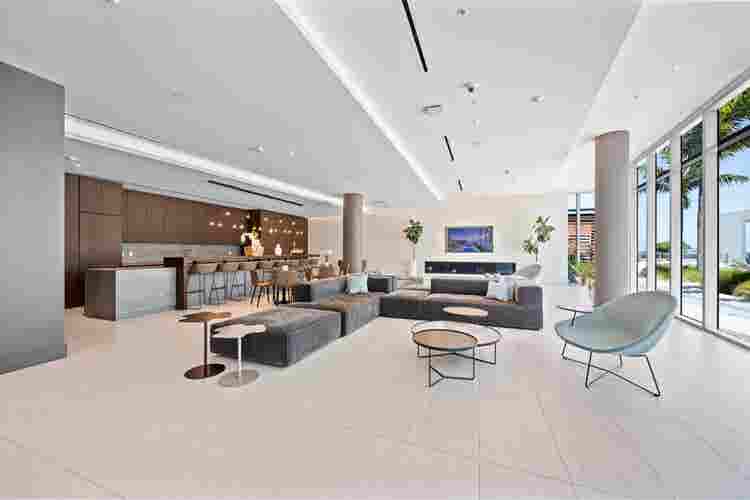 Room 4 Rent - Miami Design