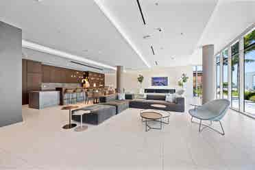 Room 4 Rent - Miami Design