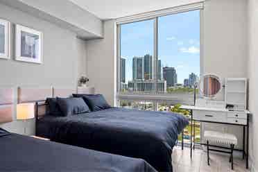 Room 4 Rent - Miami Design