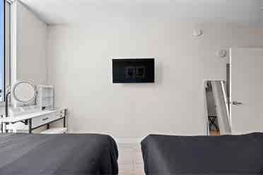 Room 4 Rent - Miami Design