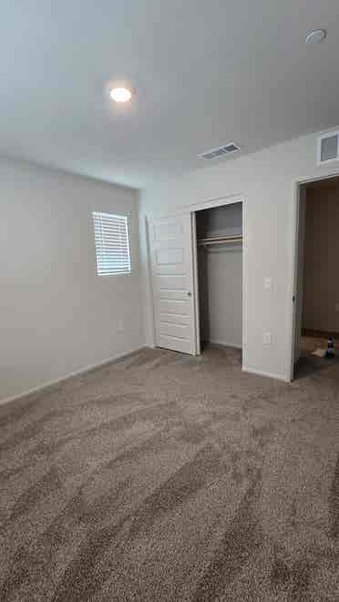 2 Rooms for Rent