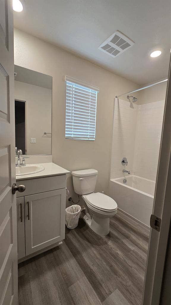 2 Rooms for Rent