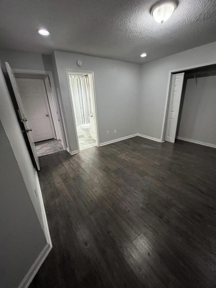 Single Room and Bathroom
