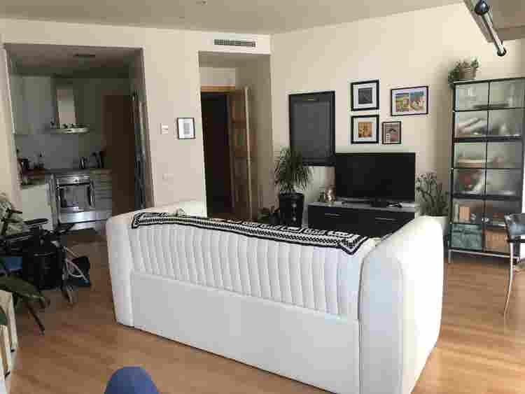 Habitación fresca, muy bien ubicada